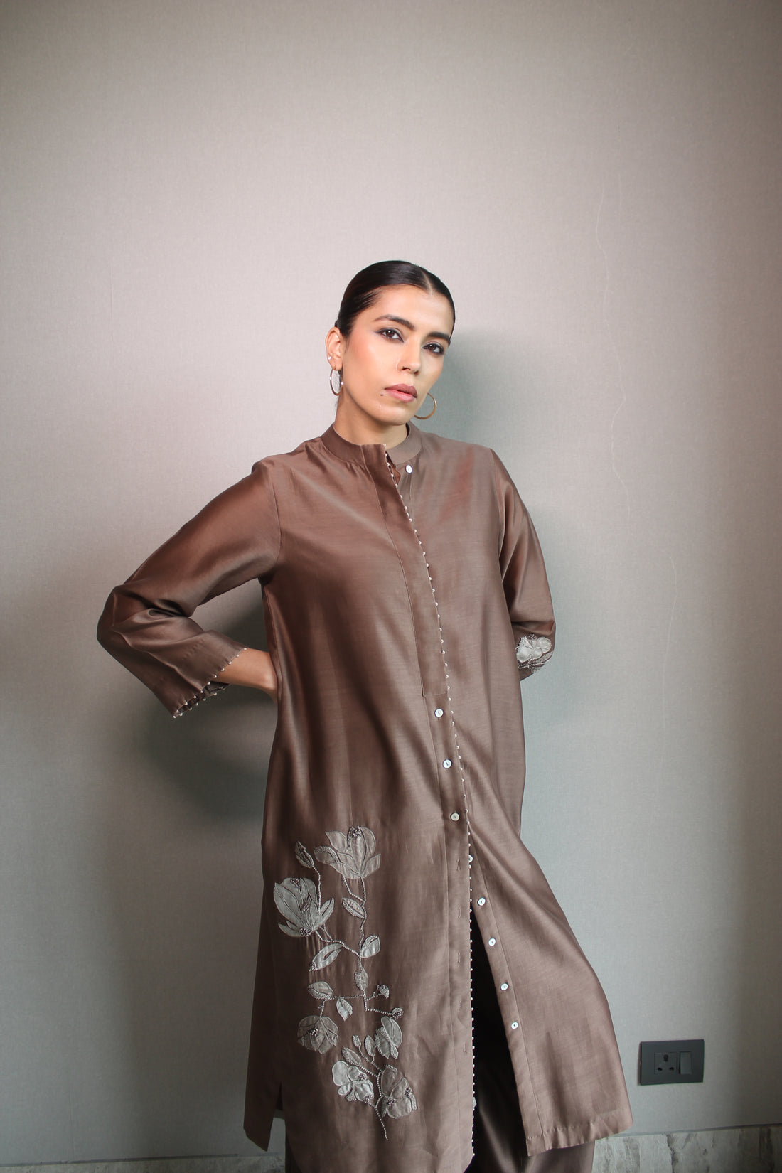 HAND EMBROIDERED CHANDERI KURTA SET